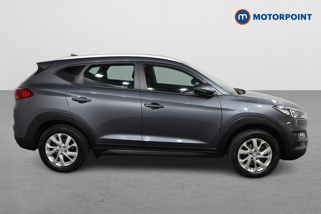 Hyundai Tucson Se Nav Manual Petrol SUV - Stock Number (1581891) - Drivers side