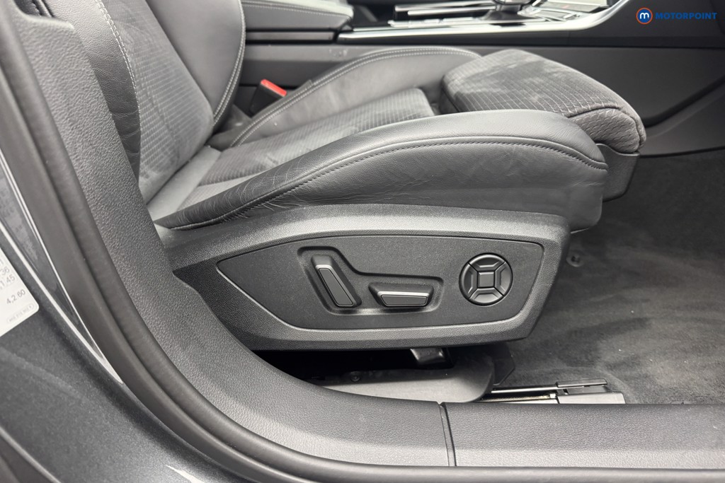 Audi A6 Black Edition Automatic Diesel Estate - Stock Number (1582078) - 14th supplementary image