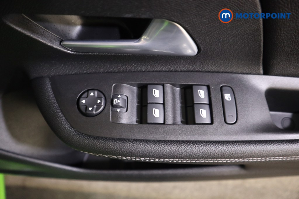 Vauxhall Mokka Ultimate Automatic Electric SUV - Stock Number (1582237) - 8th supplementary image