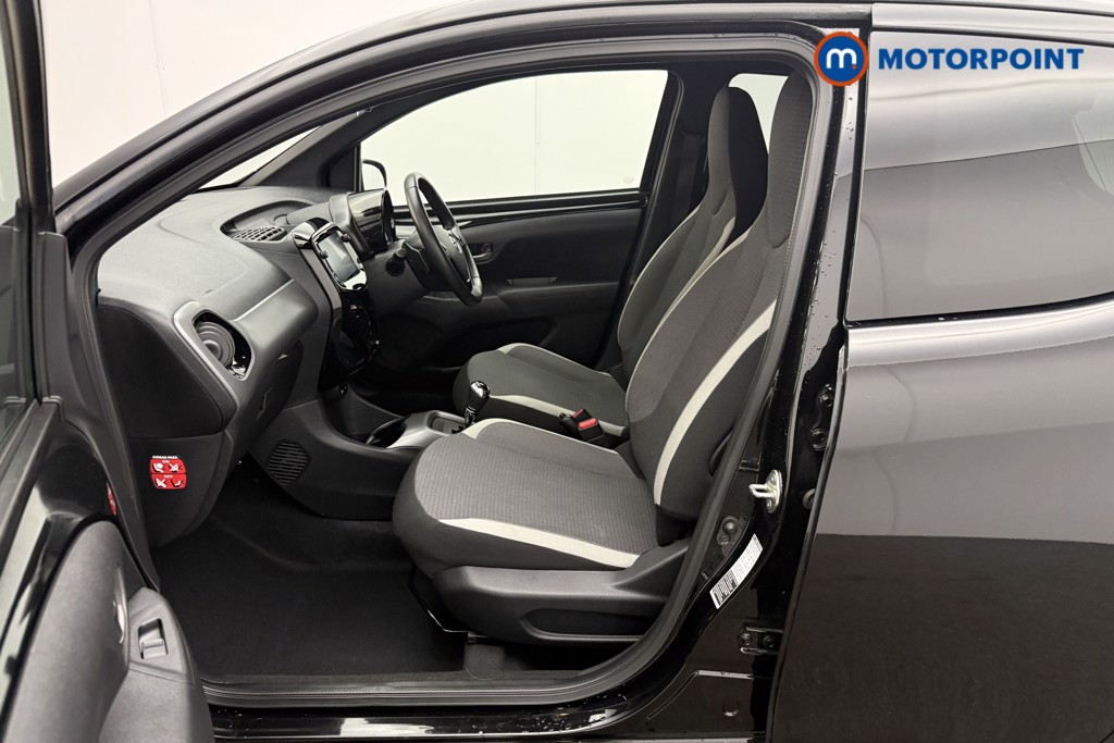 Toyota Aygo X-Trend Automatic Petrol Hatchback - Stock Number (1582537) - 1st supplementary image
