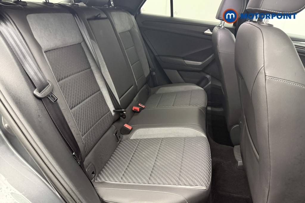 Volkswagen T-Roc R-Line Automatic Petrol SUV - Stock Number (1582595) - 19th supplementary image