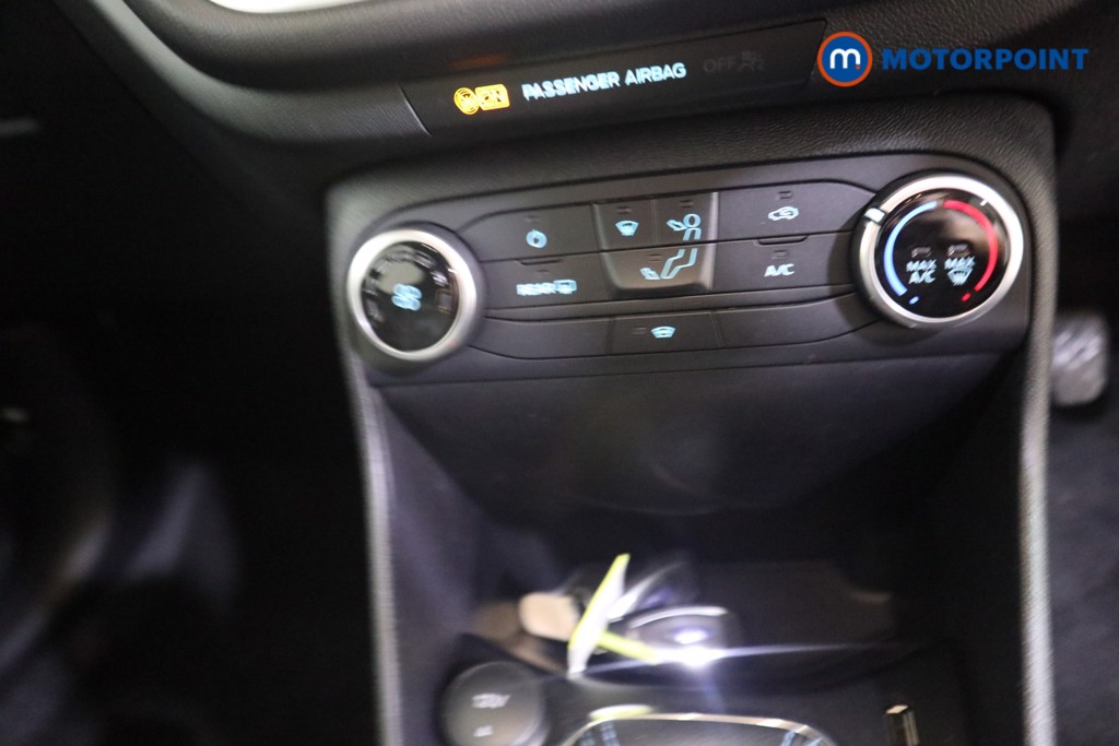 Ford Fiesta Active Manual Petrol Hatchback - Stock Number (1582840) - 8th supplementary image