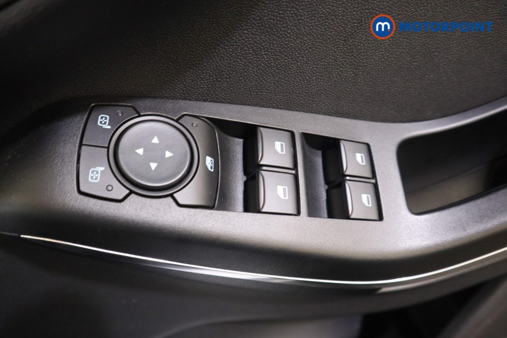 Ford Fiesta Active Manual Petrol Hatchback - Stock Number (1582840) - 9th supplementary image