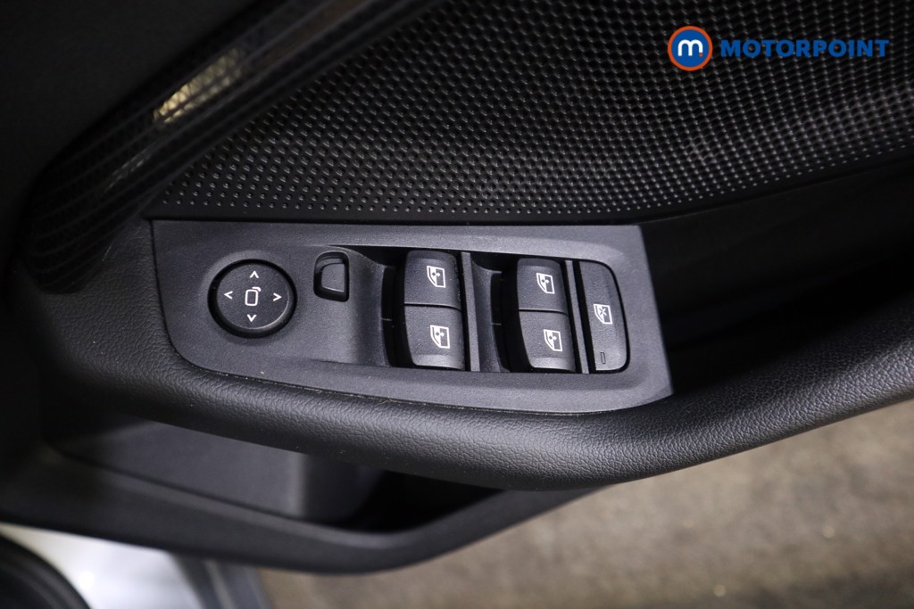 BMW 1 Series Sport Automatic Petrol Hatchback - Stock Number (1582988) - 8th supplementary image