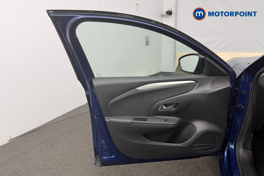 Vauxhall Corsa SE Manual Petrol Hatchback - Stock Number (1583012) - 4th supplementary image