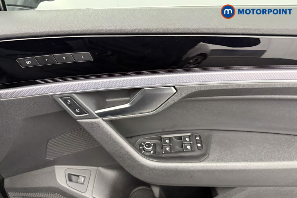 Volkswagen Touareg R-Line Tech Automatic Diesel SUV - Stock Number (1583232) - 17th supplementary image