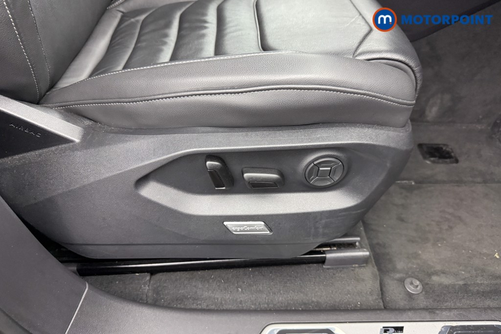 Volkswagen Touareg R-Line Tech Automatic Diesel SUV - Stock Number (1583232) - 19th supplementary image