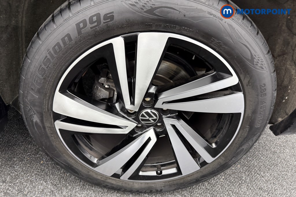 Volkswagen Touareg R-Line Tech Automatic Diesel SUV - Stock Number (1583232) - 35th supplementary image