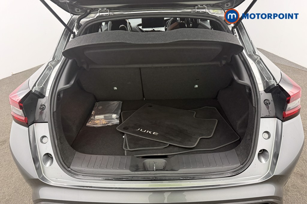Nissan Juke Tekna Automatic Petrol SUV - Stock Number (1583482) - 9th supplementary image