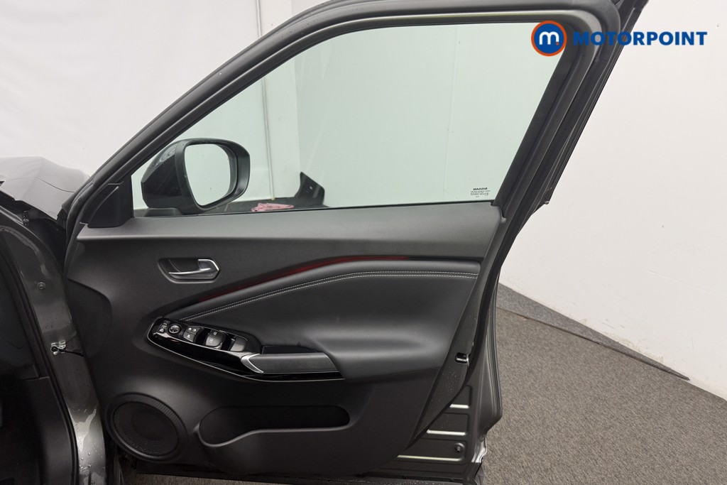 Nissan Juke Tekna Automatic Petrol SUV - Stock Number (1583482) - 15th supplementary image