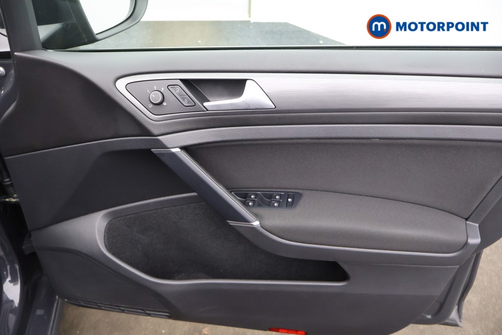 Volkswagen Golf Match Edition Manual Petrol Hatchback - Stock Number (1583557) - 9th supplementary image