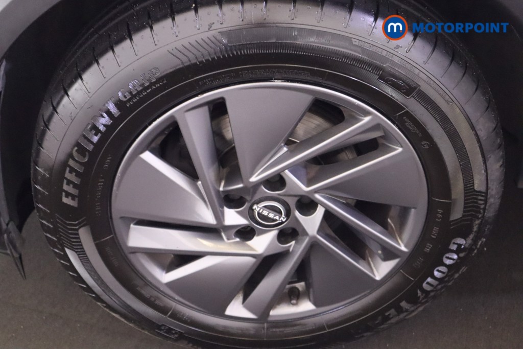 Nissan Qashqai Acenta Premium Manual Petrol SUV - Stock Number (1583744) - 21st supplementary image