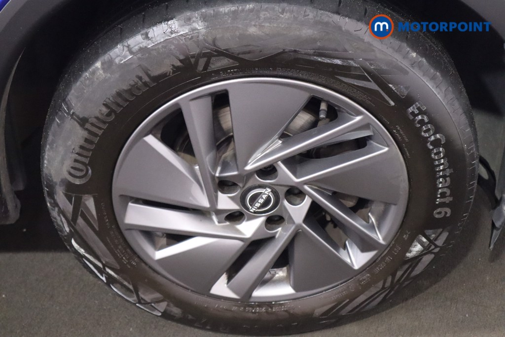 Nissan Qashqai Acenta Premium Manual Petrol SUV - Stock Number (1583744) - 22nd supplementary image
