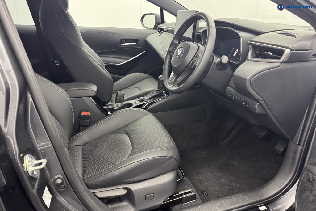 Toyota Corolla Excel Automatic Petrol-Electric Hybrid Estate - Stock Number (1583890) - 6th supplementary image