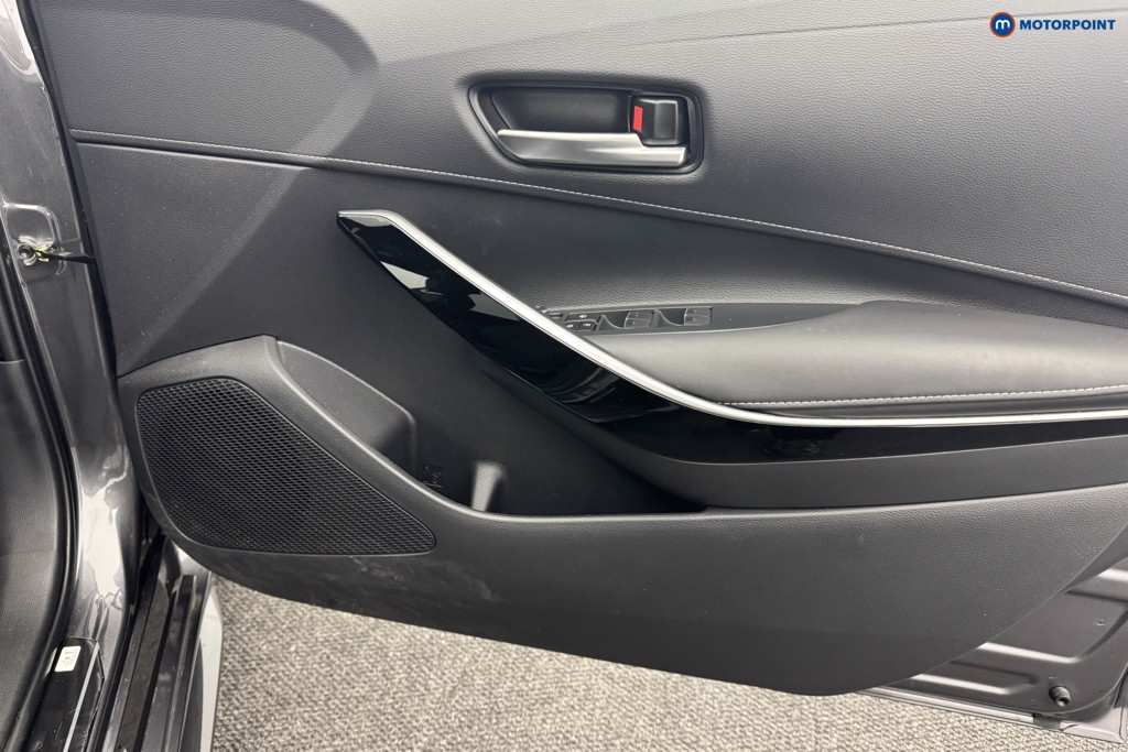 Toyota Corolla Excel Automatic Petrol-Electric Hybrid Estate - Stock Number (1583890) - 15th supplementary image