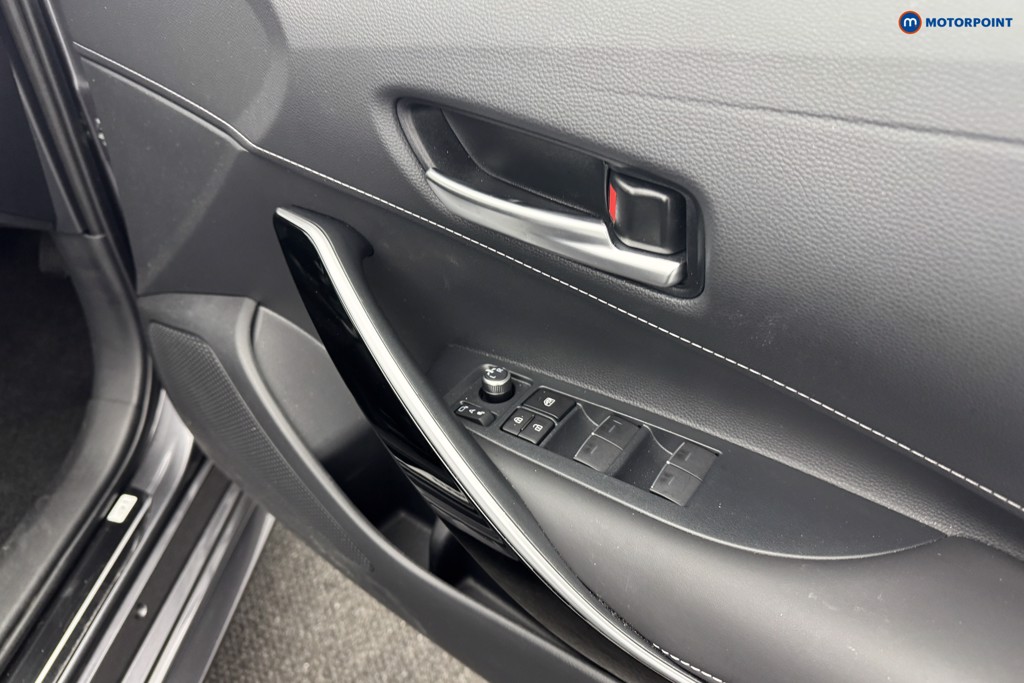 Toyota Corolla Excel Automatic Petrol-Electric Hybrid Estate - Stock Number (1583890) - 16th supplementary image