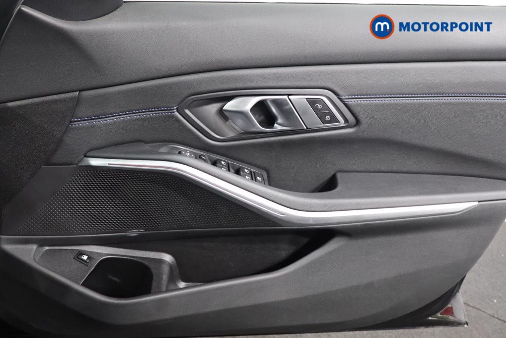 BMW 3 Series M Sport Automatic Petrol Plug-In Hybrid Saloon - Stock Number (1584050) - 8th supplementary image