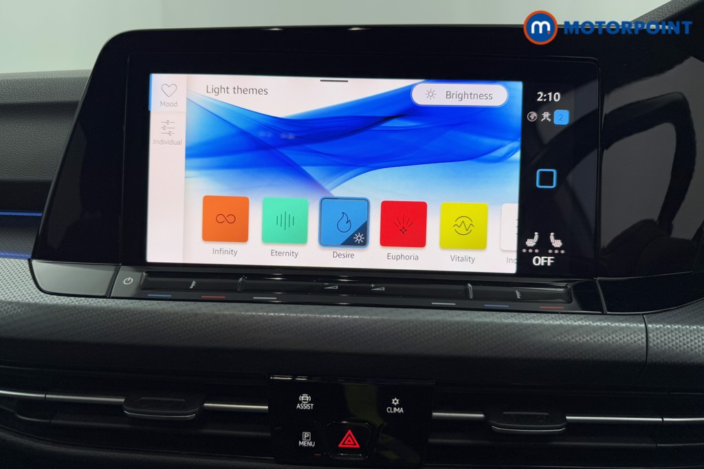 Volkswagen Golf Active Automatic Petrol Hatchback - Stock Number (1584431) - 12th supplementary image