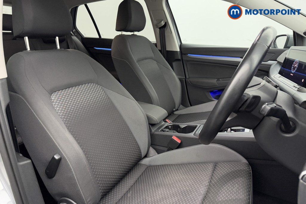 Volkswagen Golf Active Automatic Petrol Hatchback - Stock Number (1584431) - 20th supplementary image