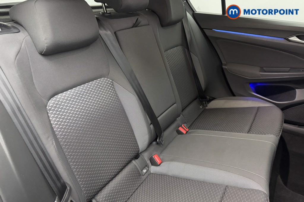 Volkswagen Golf Active Automatic Petrol Hatchback - Stock Number (1584431) - 24th supplementary image