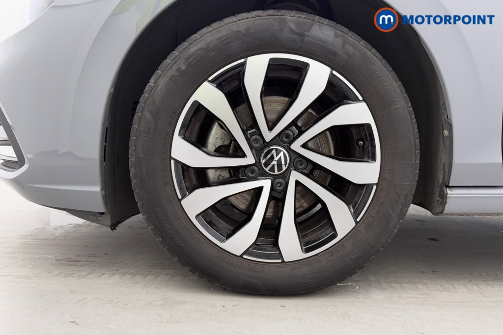 Volkswagen Golf Active Automatic Petrol Hatchback - Stock Number (1584431) - 32nd supplementary image