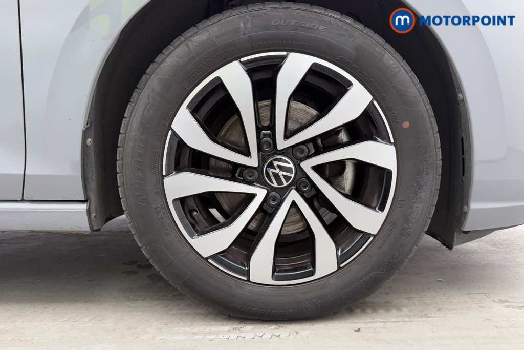 Volkswagen Golf Active Automatic Petrol Hatchback - Stock Number (1584431) - 35th supplementary image