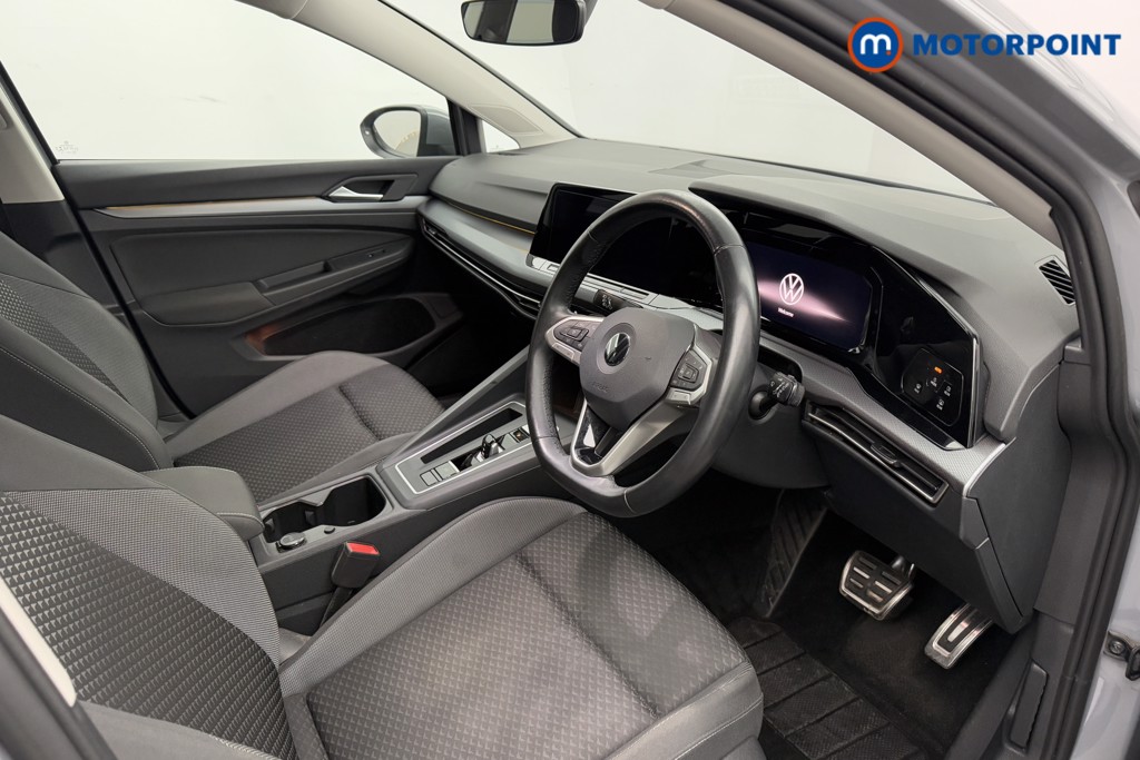 Volkswagen Golf Active Automatic Petrol Hatchback - Stock Number (1584431) - 1st supplementary image