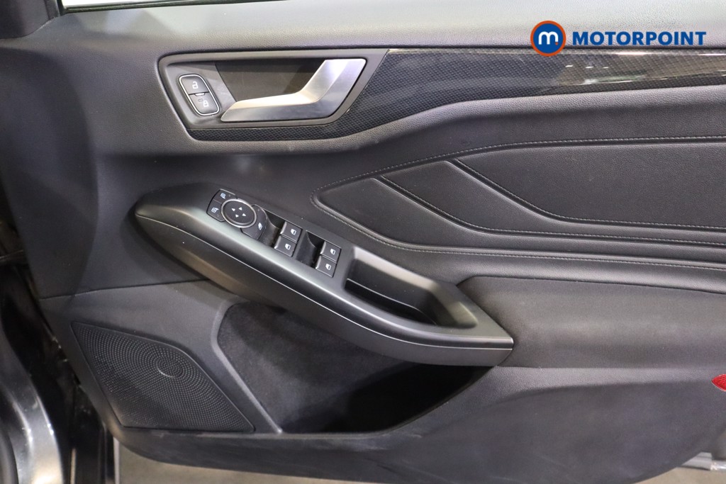Ford Focus St-Line Manual Petrol Hatchback - Stock Number (1585231) - 9th supplementary image
