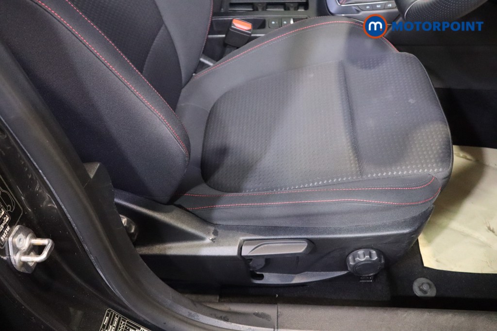 Ford Focus St-Line Manual Petrol Hatchback - Stock Number (1585231) - 16th supplementary image