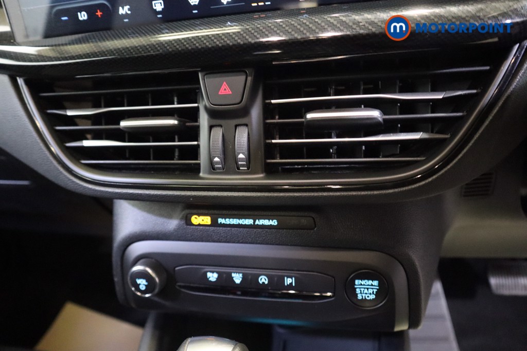 Ford Focus St-Line Automatic Petrol Estate - Stock Number (1585636) - 5th supplementary image