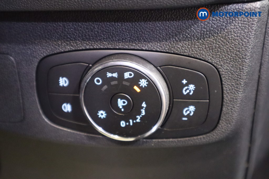 Ford Focus St-Line Automatic Petrol Estate - Stock Number (1585636) - 13th supplementary image