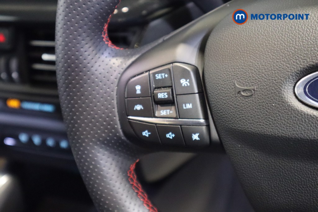 Ford Focus St-Line Automatic Petrol Estate - Stock Number (1585636) - 15th supplementary image