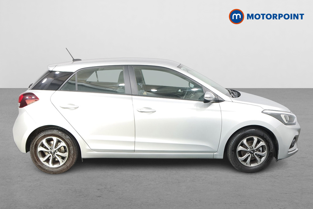 Hyundai I20 SE Manual Petrol Hatchback - Stock Number (1563833) - Drivers side