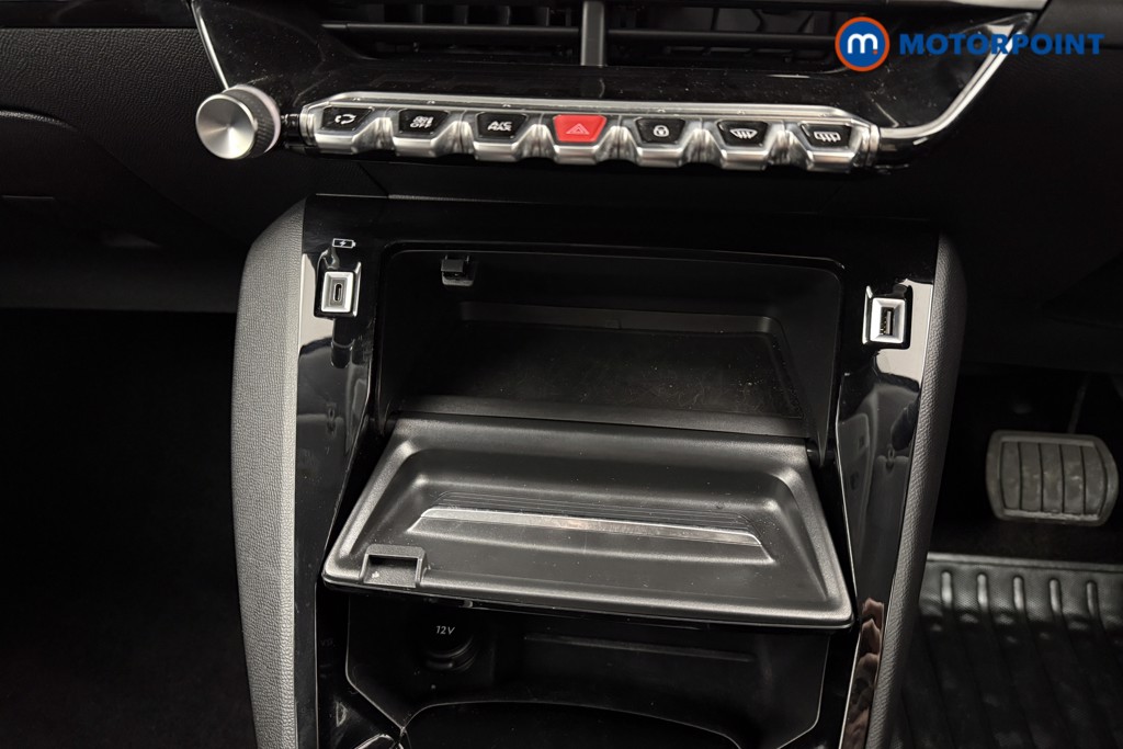 Peugeot 208 Allure Premium Automatic Electric Hatchback - Stock Number (1568431) - 12th supplementary image