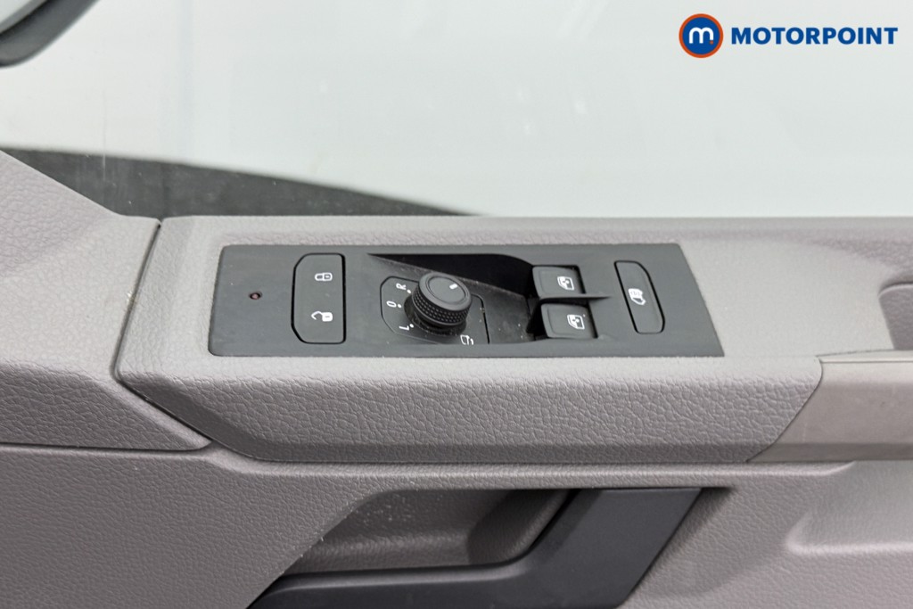 Volkswagen Transporter Highline Manual Diesel Panel Van - Stock Number (1570533) - 15th supplementary image