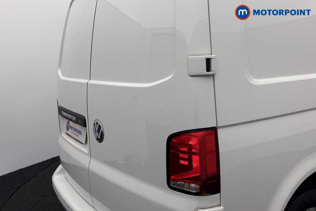 Volkswagen Transporter Highline Manual Diesel Panel Van - Stock Number (1570533) - 22nd supplementary image