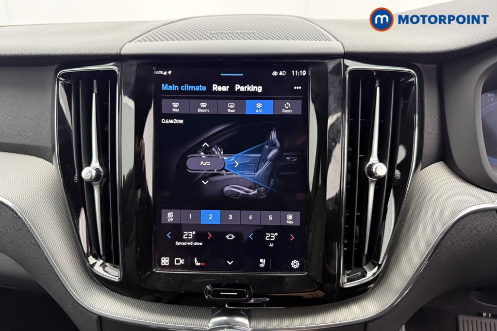 Volvo Xc60 Plus Black Edition Automatic Petrol SUV - Stock Number (1572795) - 7th supplementary image