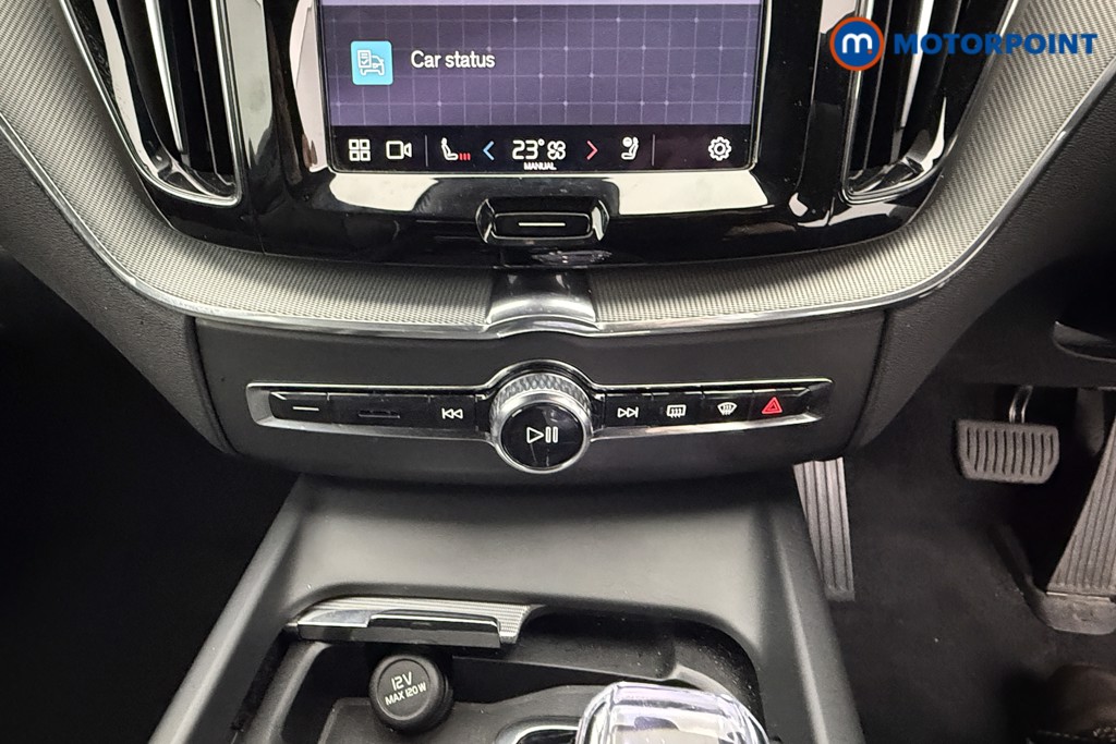 Volvo Xc60 Plus Black Edition Automatic Petrol SUV - Stock Number (1572795) - 10th supplementary image