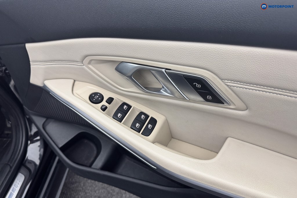 BMW 3 Series M Sport Automatic Diesel Saloon - Stock Number (1573742) - 17th supplementary image