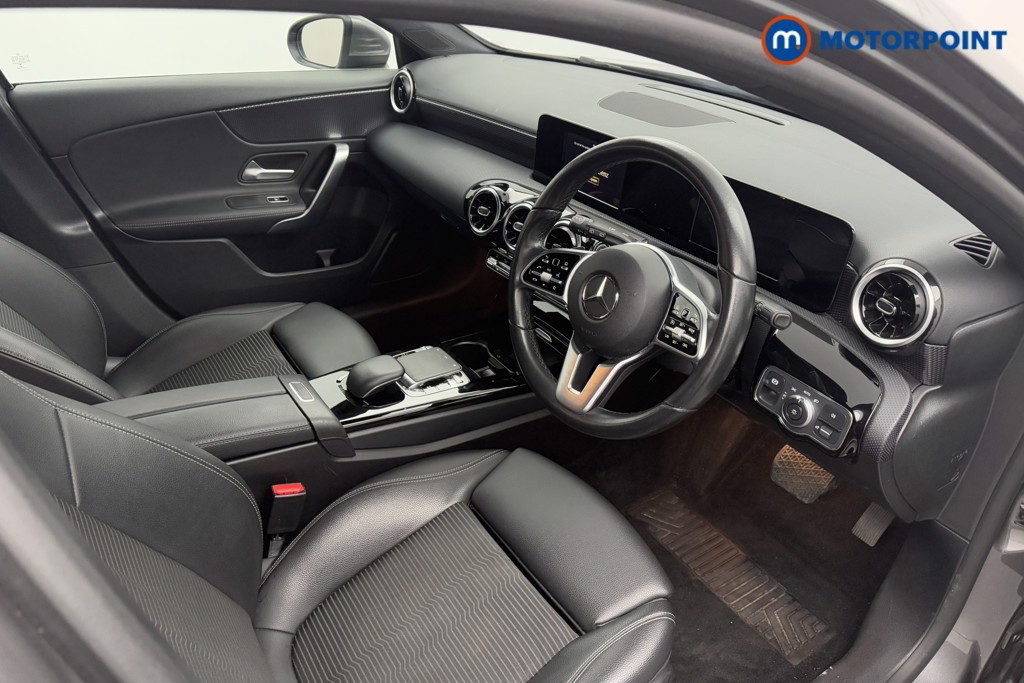 Mercedes-Benz A Class Sport Automatic Diesel Hatchback - Stock Number (1574335) - 1st supplementary image