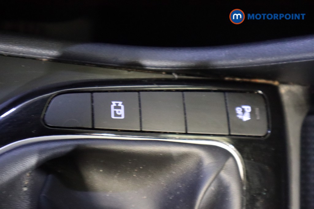 Hyundai Tucson Se Connect Manual Petrol SUV - Stock Number (1575882) - 23rd supplementary image