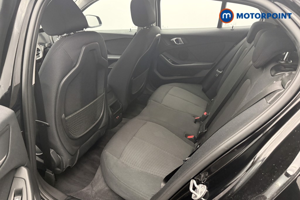 BMW 1 Series SE Manual Diesel Hatchback - Stock Number (1575929) - 4th supplementary image