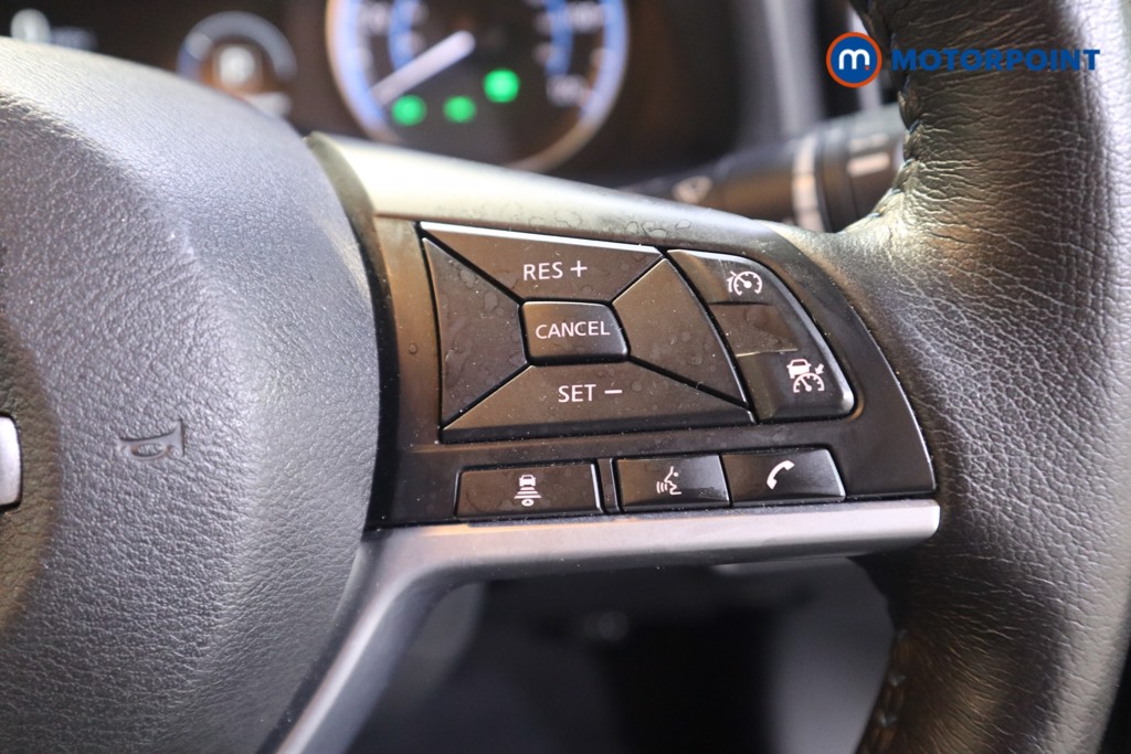 Nissan Leaf N-Connecta Automatic Electric Hatchback - Stock Number (1576257) - 6th supplementary image