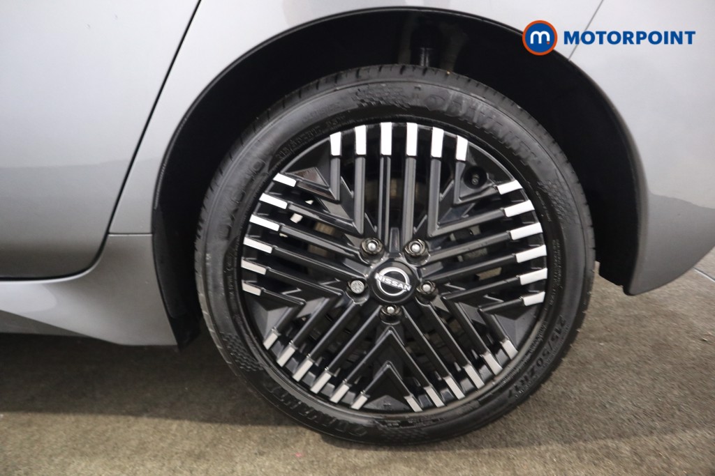 Nissan Leaf N-Connecta Automatic Electric Hatchback - Stock Number (1576257) - 16th supplementary image