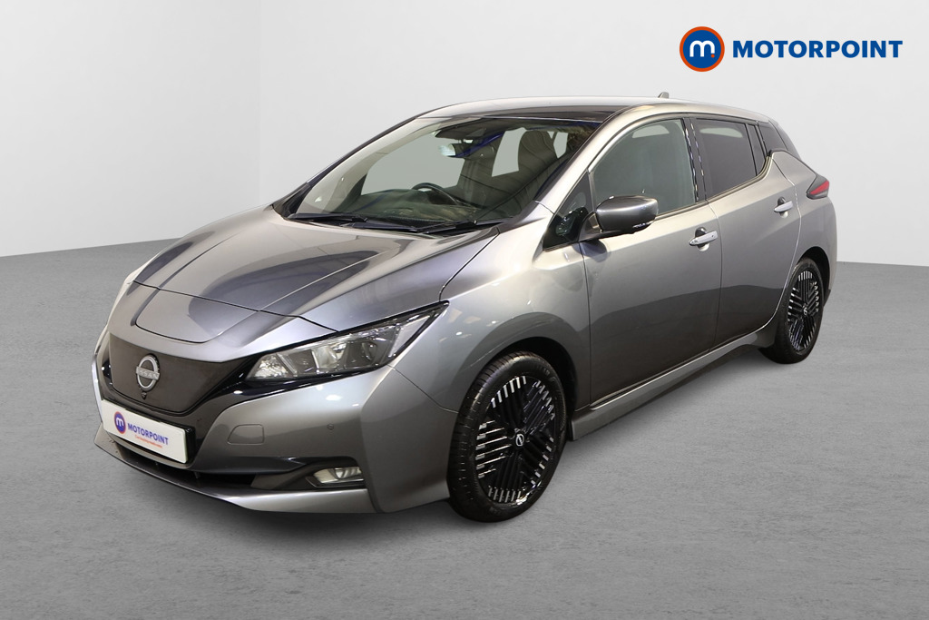 Nissan Leaf N-Connecta Automatic Electric Hatchback - Stock Number (1576257) - Passenger side front corner