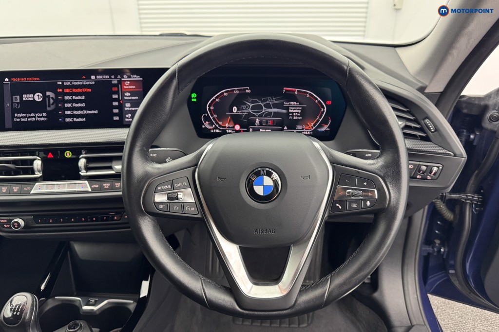 BMW 2 Series Sport Manual Petrol Saloon - Stock Number (1576258) - 3rd supplementary image