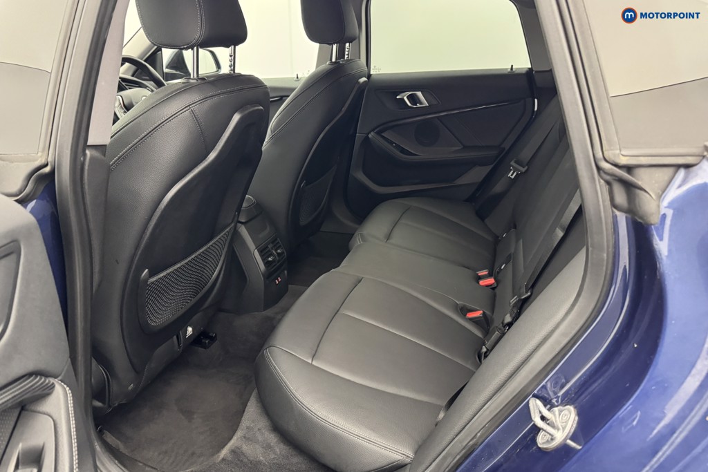 BMW 2 Series Sport Manual Petrol Saloon - Stock Number (1576258) - 8th supplementary image