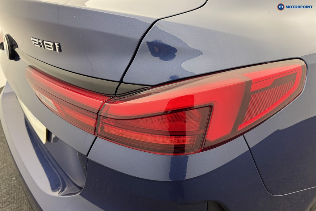 BMW 2 Series Sport Manual Petrol Saloon - Stock Number (1576258) - 22nd supplementary image