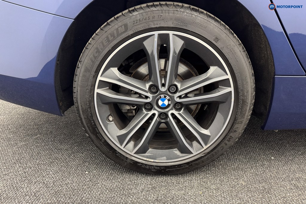 BMW 2 Series Sport Manual Petrol Saloon - Stock Number (1576258) - 29th supplementary image
