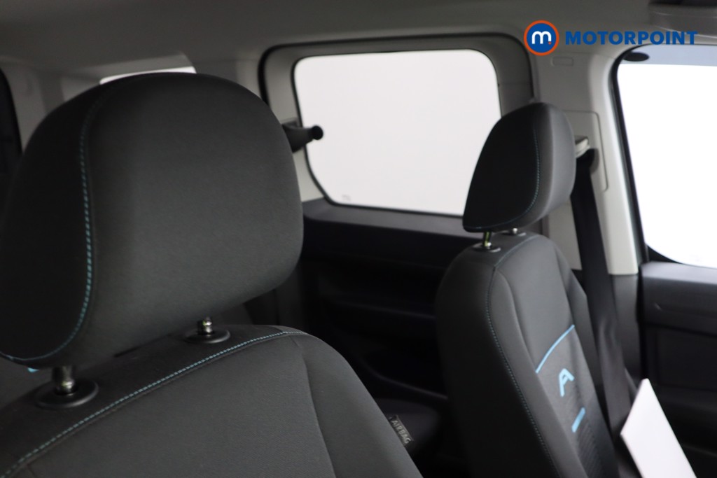 Ford Tourneo Connect Active Manual Petrol People Carrier - Stock Number (1576621) - 12th supplementary image